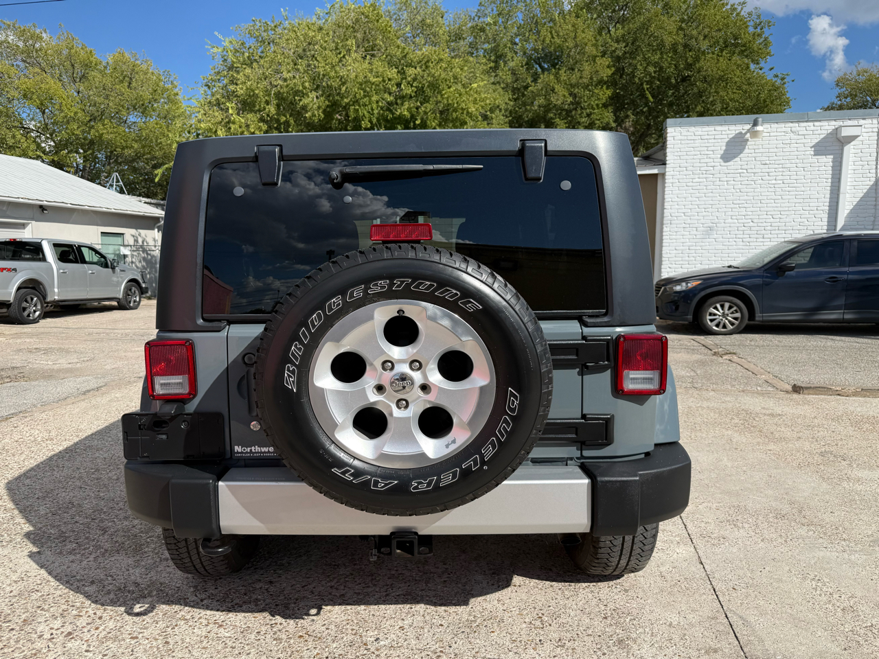 Jeep Wrangler Unlimited Sahara 4WD 2014