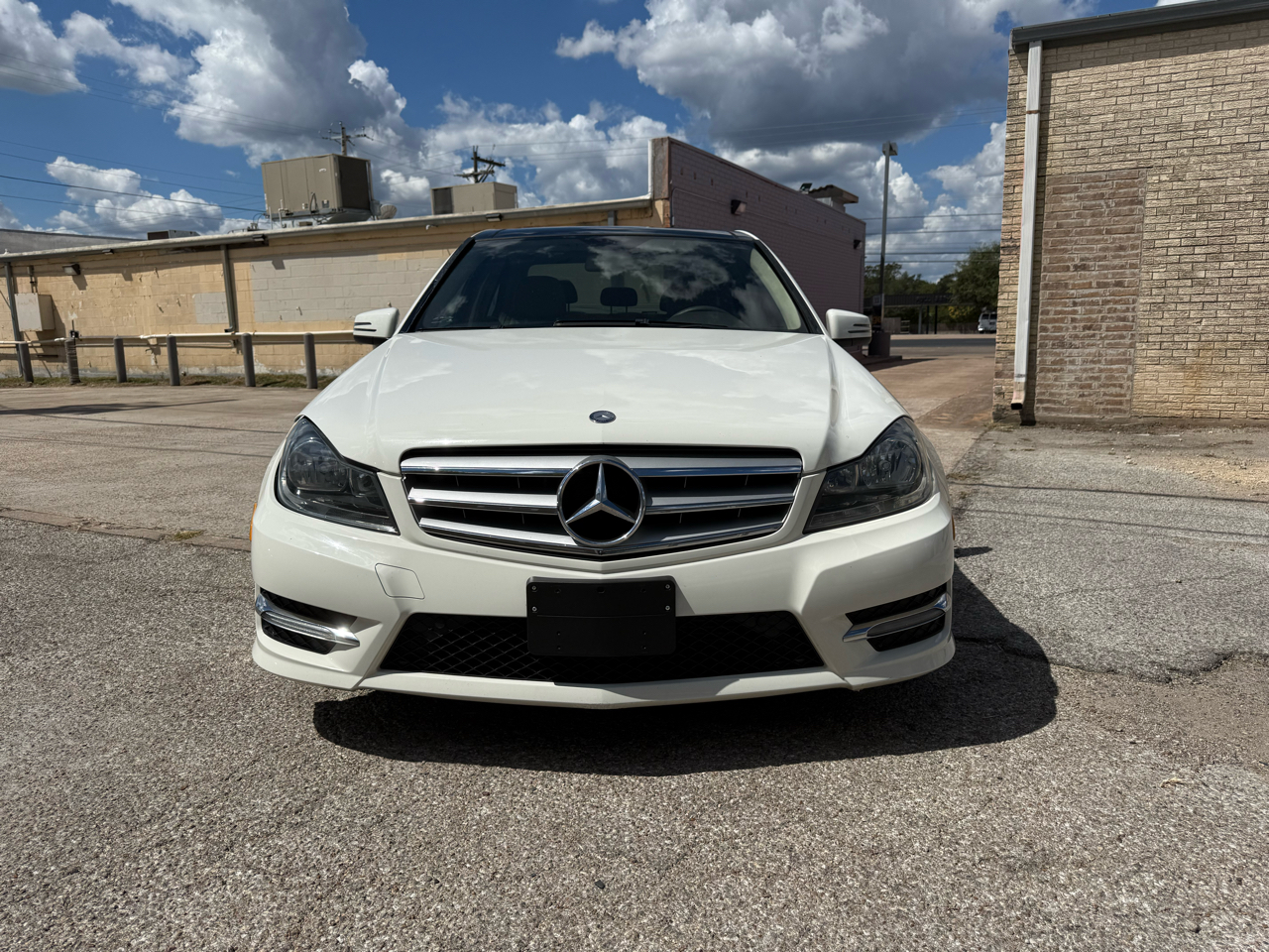 Mercedes-Benz C-Class C250 Luxury Sedan 2012