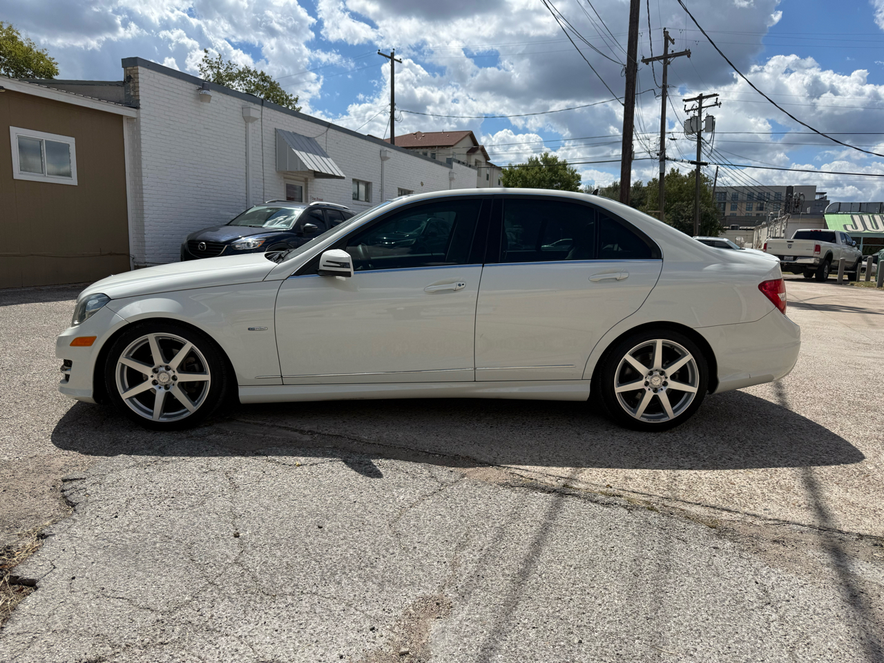 Mercedes-Benz C-Class C250 Luxury Sedan 2012