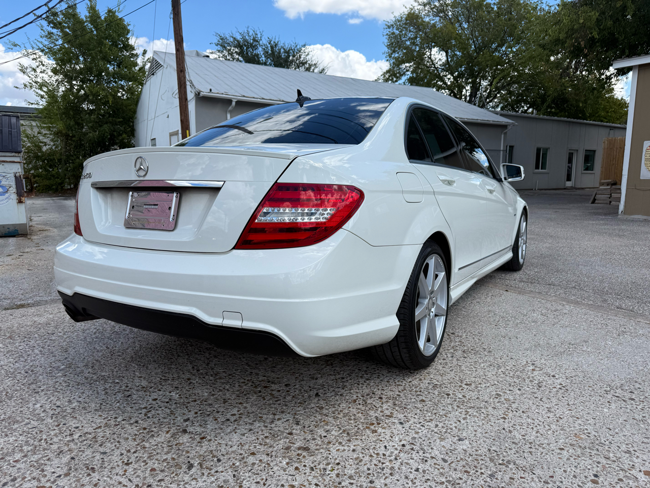Mercedes-Benz C-Class C250 Luxury Sedan 2012