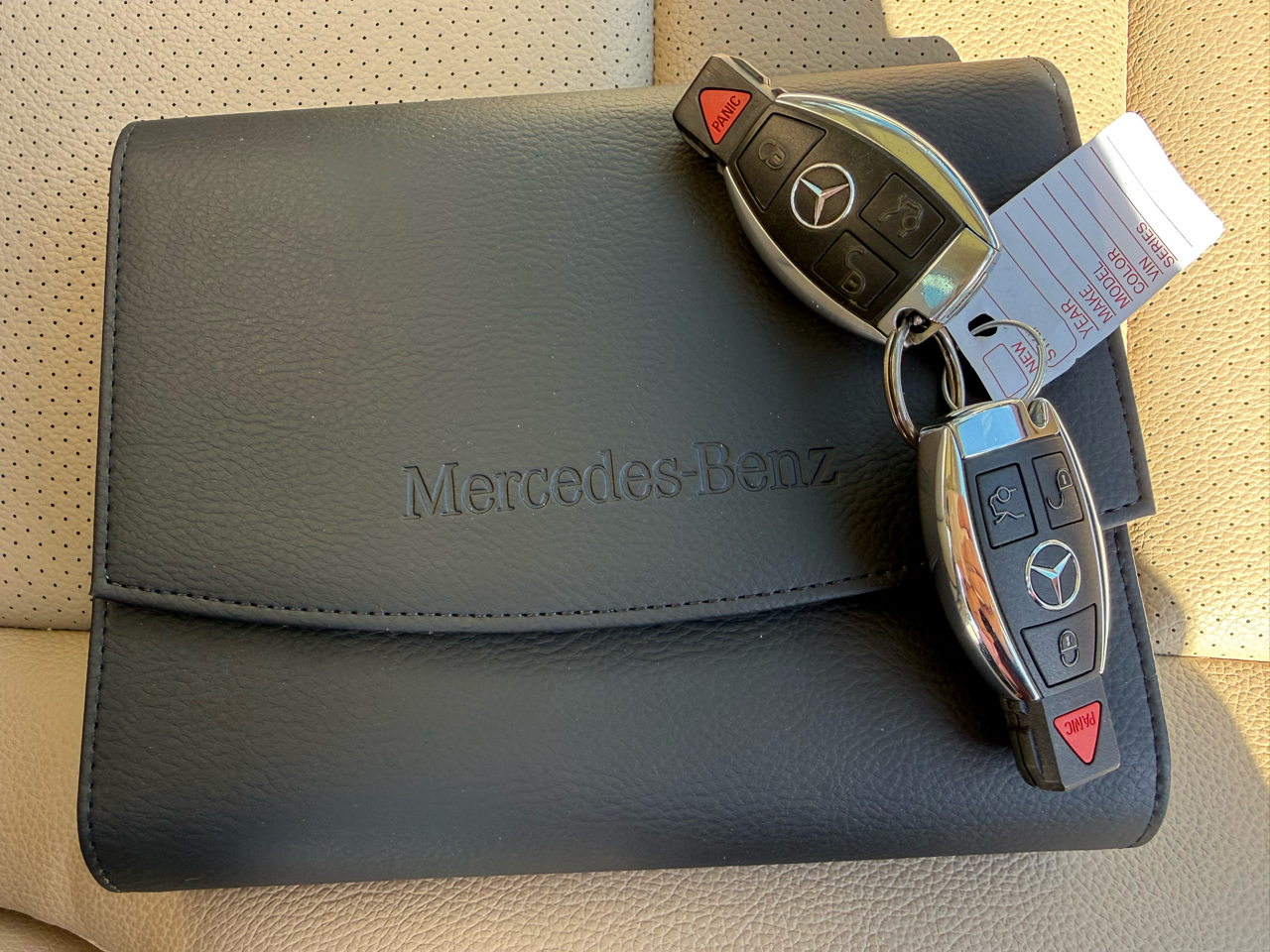 Mercedes-Benz C-Class C250 Luxury Sedan 2012