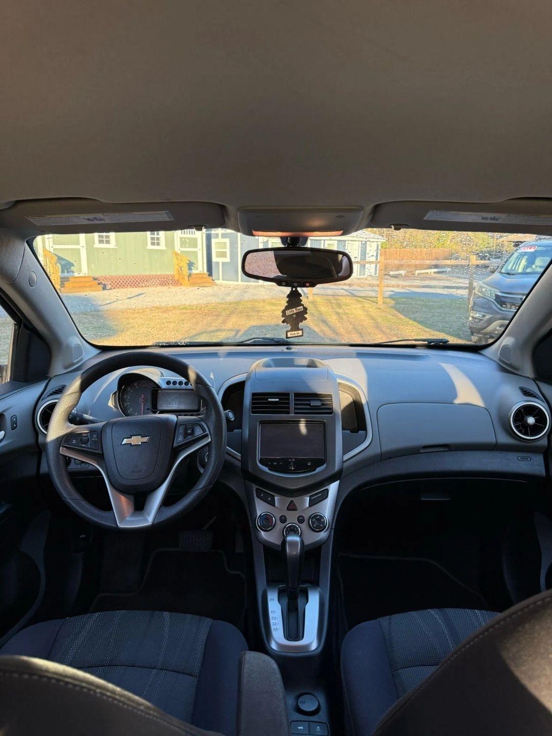 Chevrolet Sonic  2015