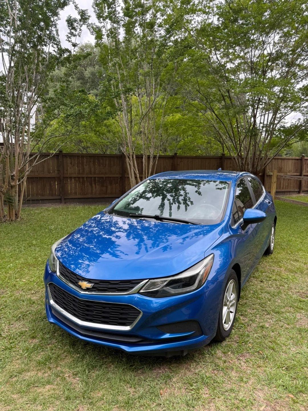 2017 Chevrolet Cruze LT Hatchback 4D