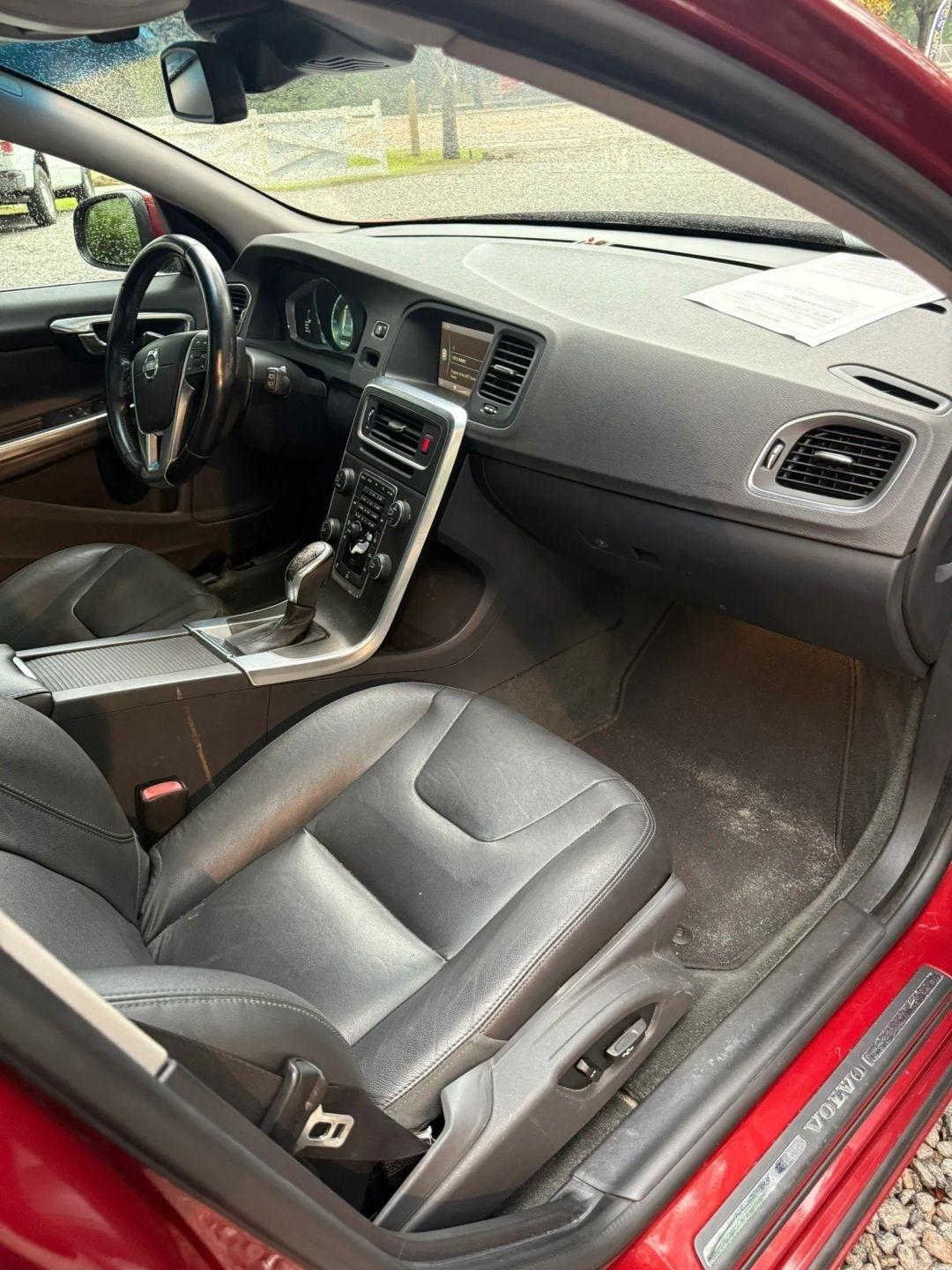 Volvo V60  2015