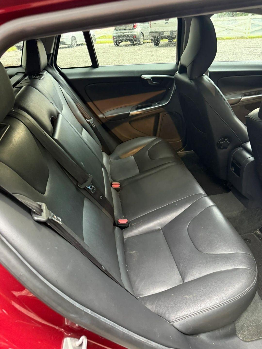 Volvo V60  2015
