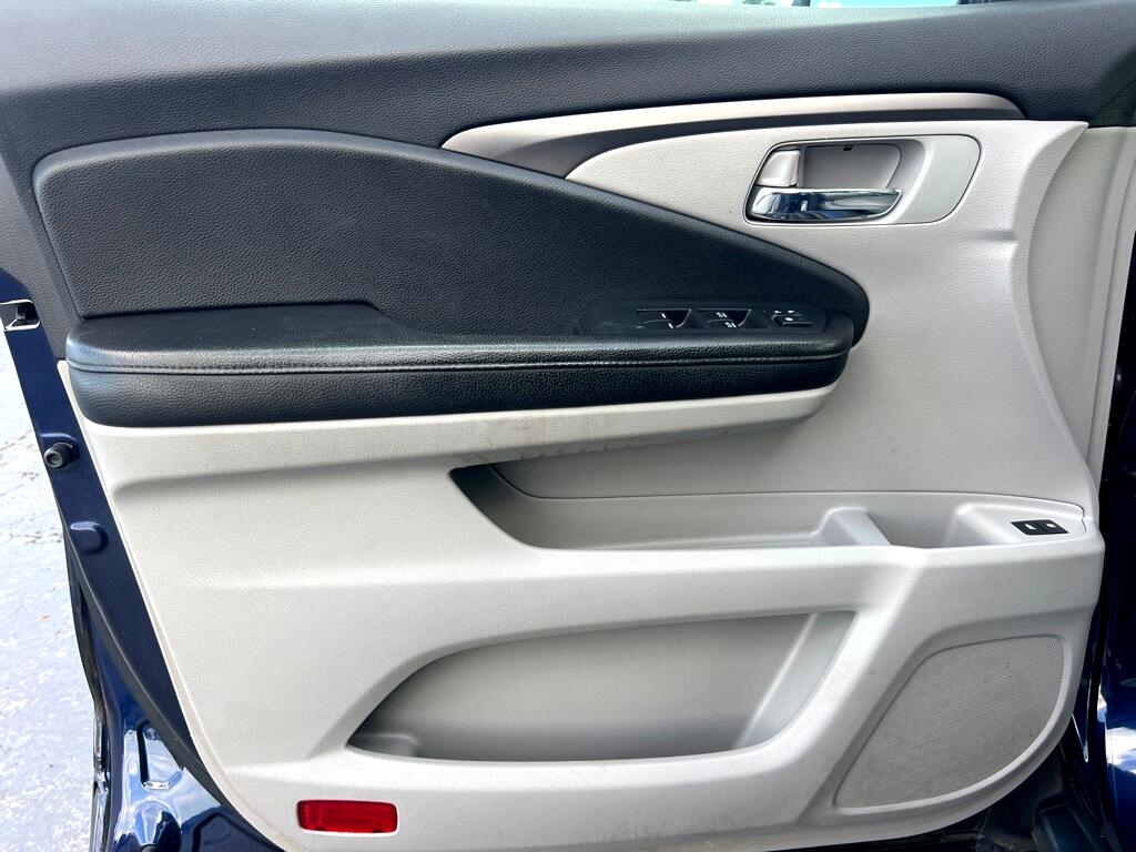 2016 Honda Pilot EX-L photo 10