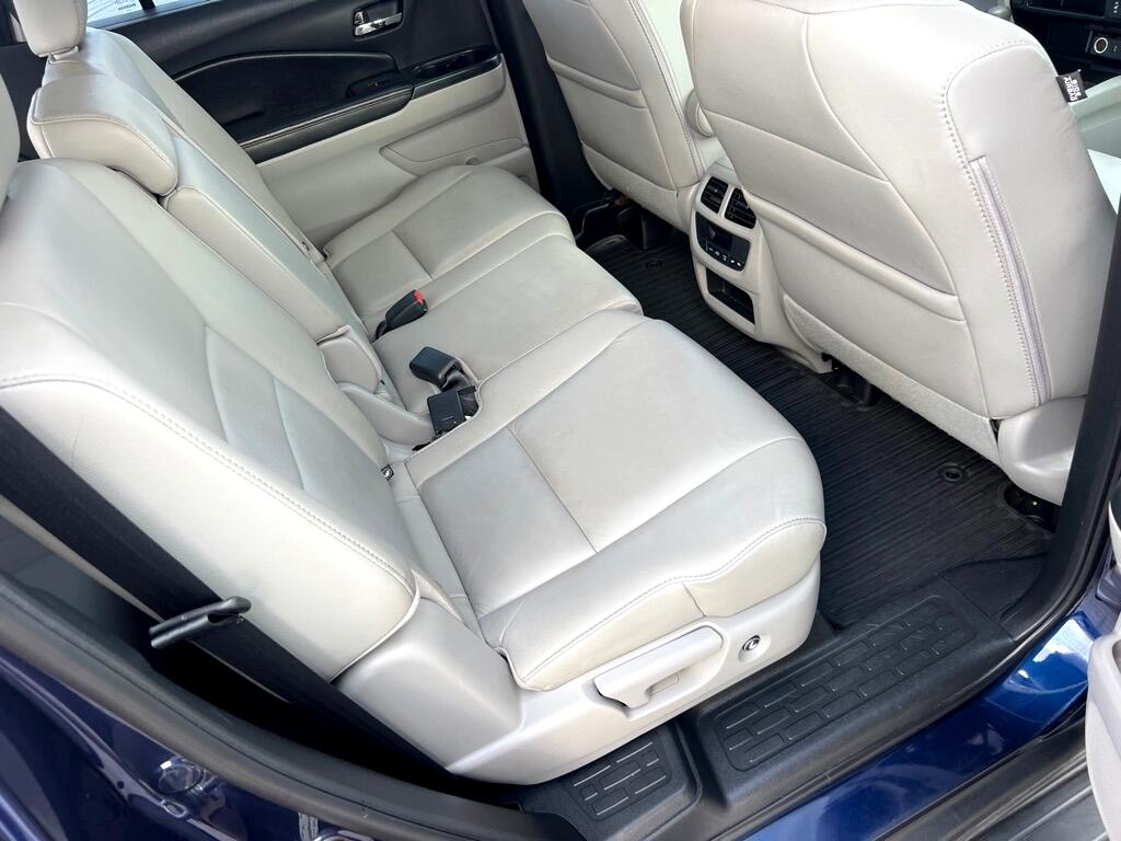 2016 Honda Pilot EX-L photo 17