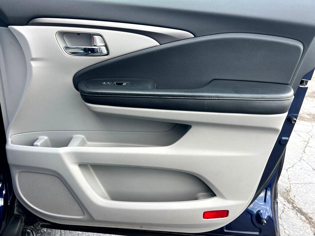 2016 Honda Pilot EX-L photo 20