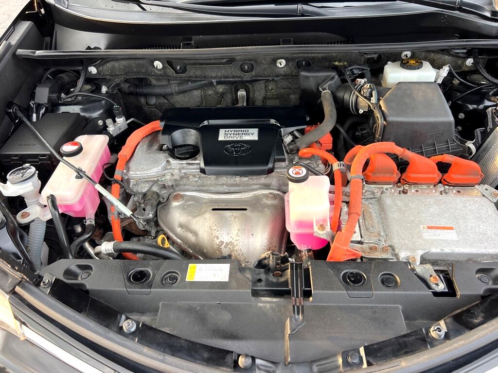 2016 Toyota RAV4 Hybrid XLE photo 41