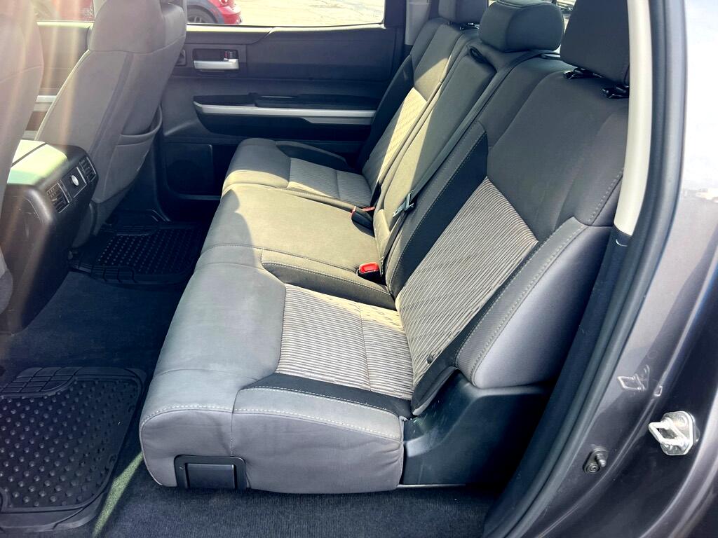 Toyota Tundra SR5 5.7L V8 FFV CrewMax 4WD 2015 Toyota Tundra SR5 5.7L V8 FFV CrewMax 4WD 2015