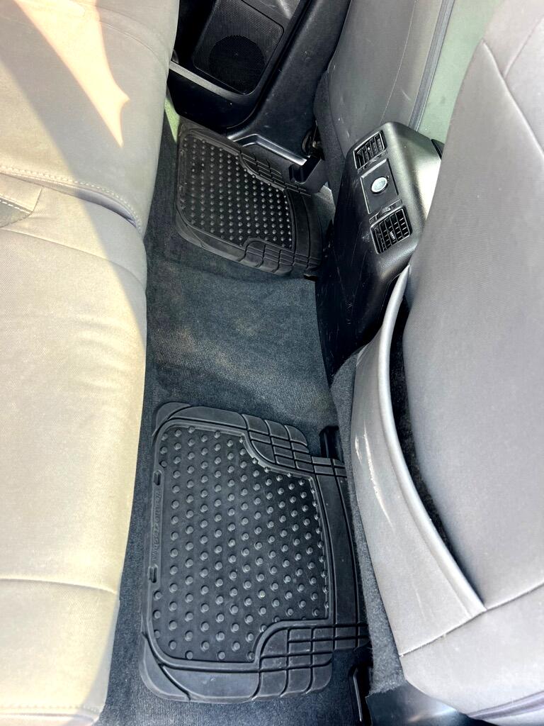 Toyota Tundra SR5 5.7L V8 FFV CrewMax 4WD 2015 Toyota Tundra SR5 5.7L V8 FFV CrewMax 4WD 2015