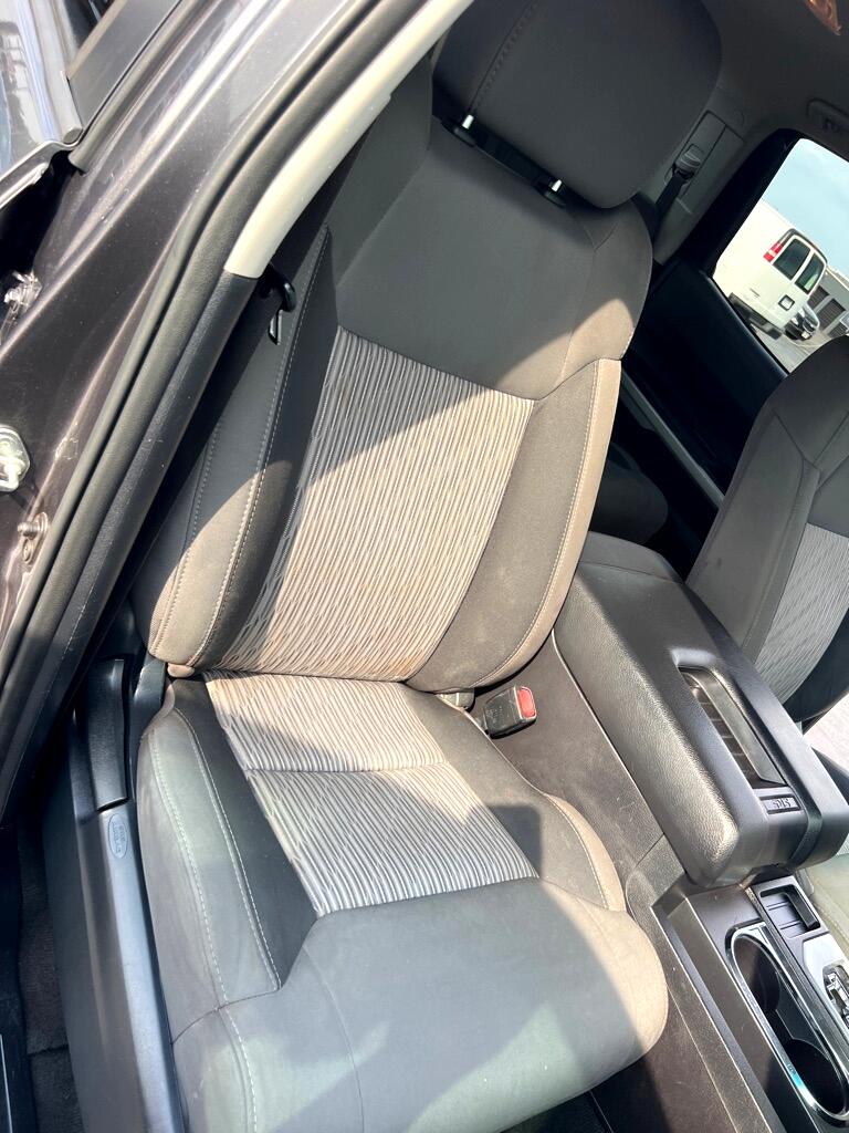 Toyota Tundra SR5 5.7L V8 FFV CrewMax 4WD 2015 Toyota Tundra SR5 5.7L V8 FFV CrewMax 4WD 2015
