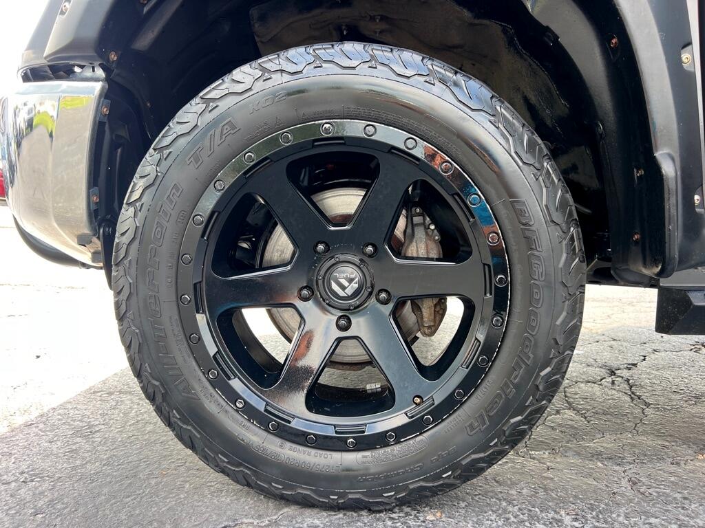 Toyota Tundra SR5 5.7L V8 FFV CrewMax 4WD 2015 Toyota Tundra SR5 5.7L V8 FFV CrewMax 4WD 2015