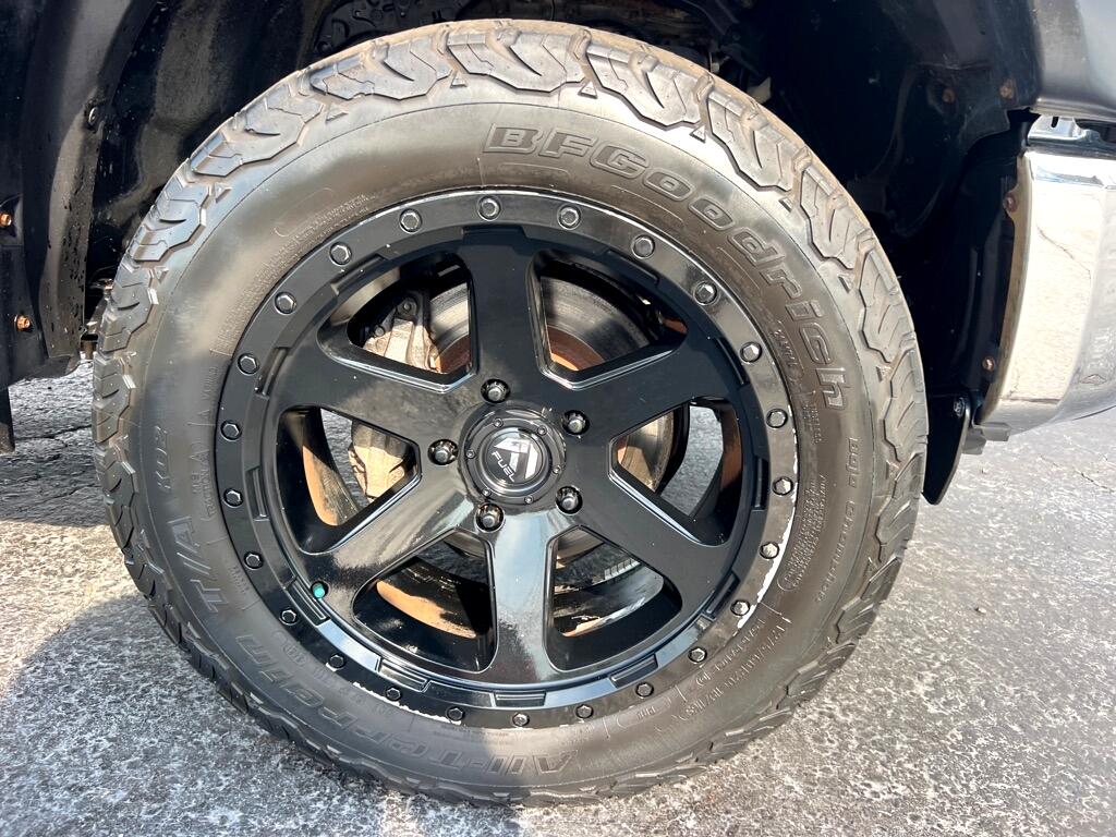 Toyota Tundra SR5 5.7L V8 FFV CrewMax 4WD 2015 Toyota Tundra SR5 5.7L V8 FFV CrewMax 4WD 2015