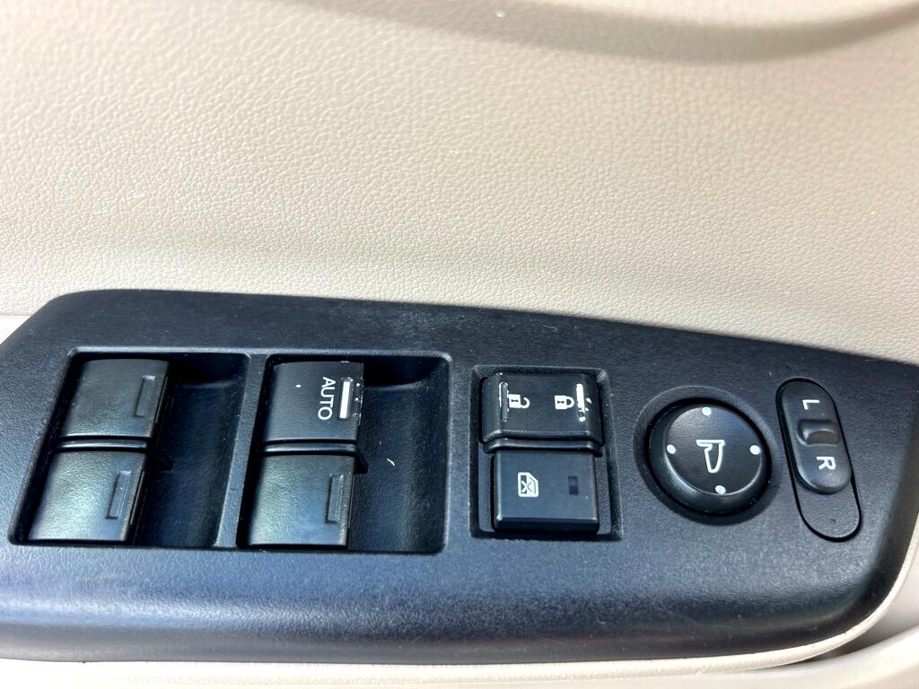 2013 Honda Civic LX photo 20