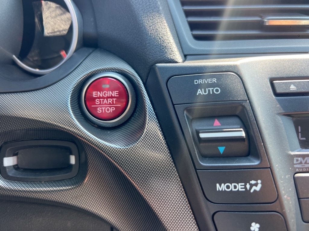 Acura TL 6-Speed AT SH-AWD with Tech Package 2012 Acura TL 6-Speed AT SH-AWD with Tech Package 2012