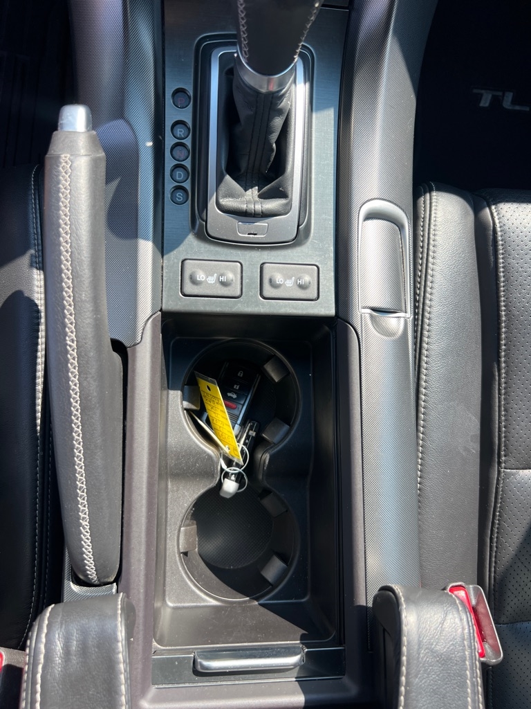 Acura TL 6-Speed AT SH-AWD with Tech Package 2012 Acura TL 6-Speed AT SH-AWD with Tech Package 2012