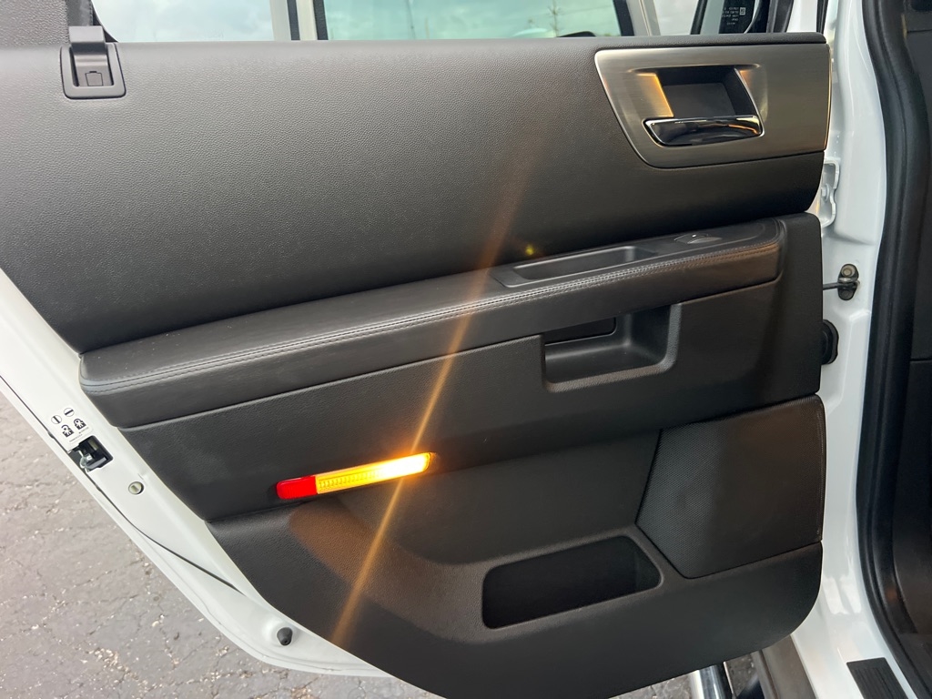 2009 Hummer H2 Base photo 12