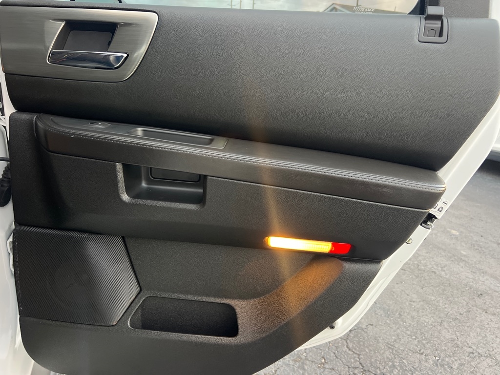 2009 Hummer H2 Base photo 15