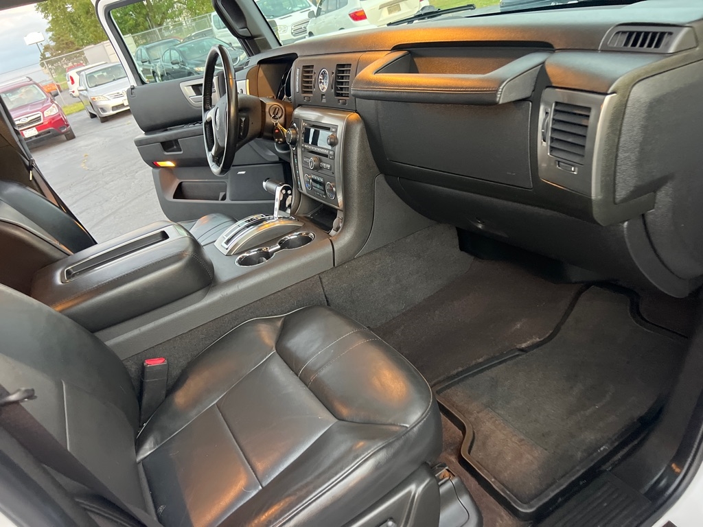 2009 Hummer H2 Base photo 21