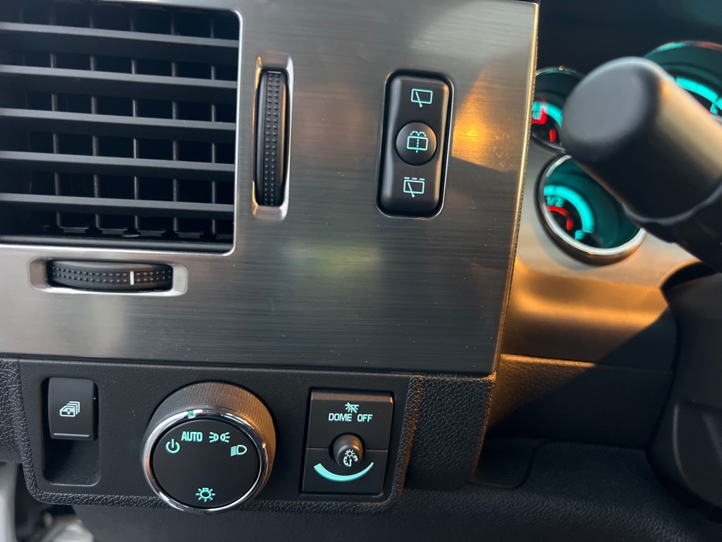 2009 Hummer H2 Base photo 28