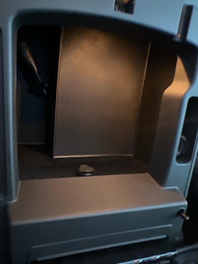 2009 Hummer H2 Base photo 36