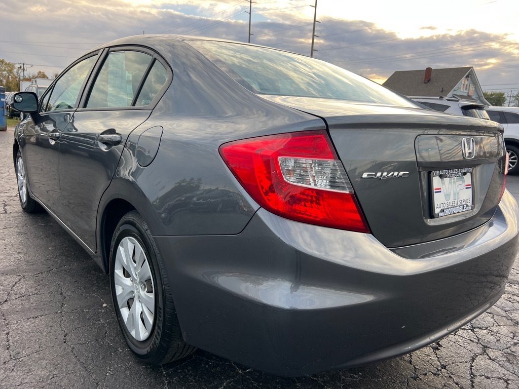 Honda Civic LX Sedan 5-Speed AT 2012 Honda Civic LX Sedan 5-Speed AT 2012