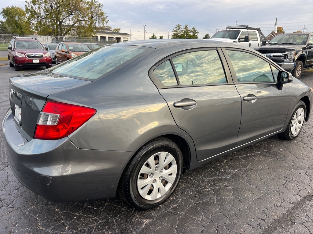 Honda Civic LX Sedan 5-Speed AT 2012 Honda Civic LX Sedan 5-Speed AT 2012