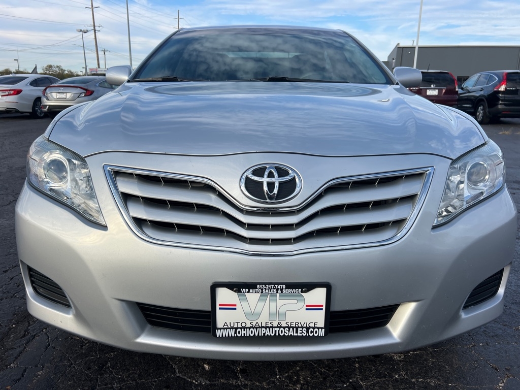 Toyota Camry SE V6 6-Spd AT 2011 Toyota Camry SE V6 6-Spd AT 2011