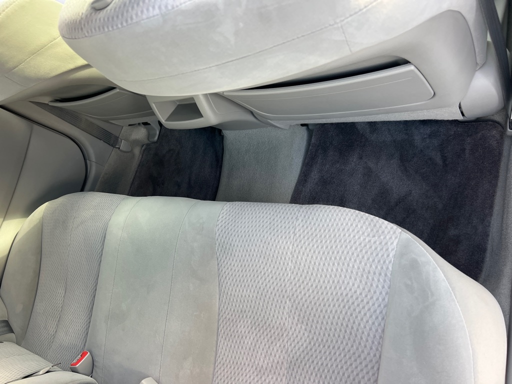 Toyota Camry SE V6 6-Spd AT 2011 Toyota Camry SE V6 6-Spd AT 2011