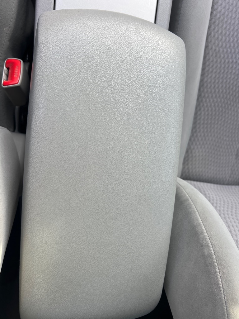 Toyota Camry SE V6 6-Spd AT 2011 Toyota Camry SE V6 6-Spd AT 2011