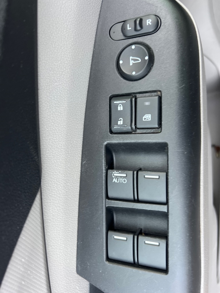 Honda CR-V LX 4WD 5-Speed AT 2013 Honda CR-V LX 4WD 5-Speed AT 2013