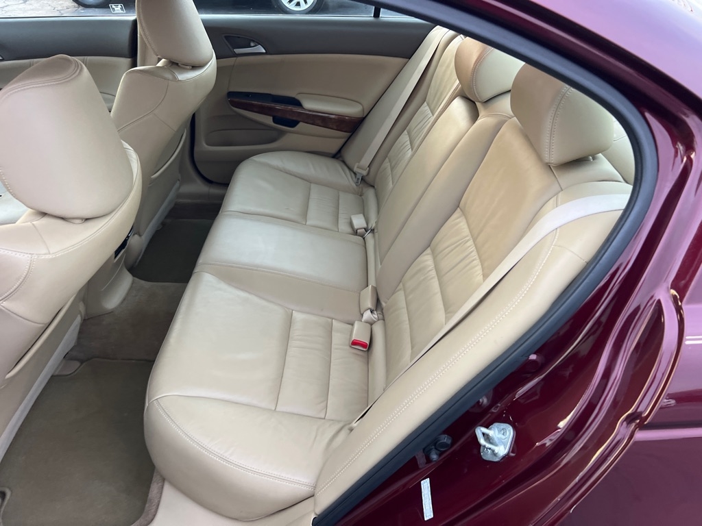 Honda Accord EX-L Sedan AT 2010