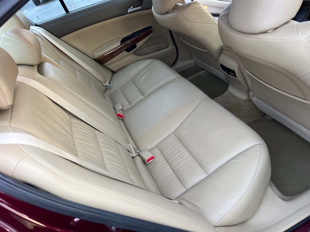 Honda Accord EX-L Sedan AT 2010