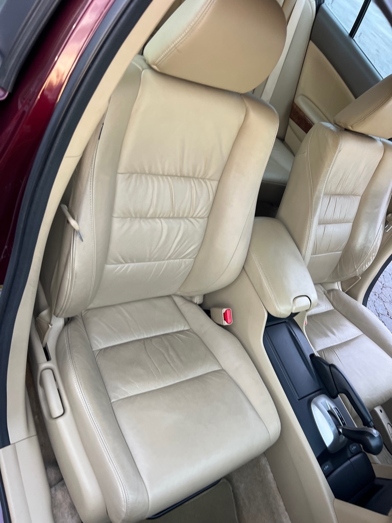 Honda Accord EX-L Sedan AT 2010