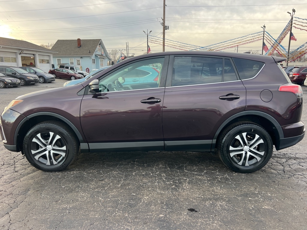 Toyota RAV4 LE FWD 2018