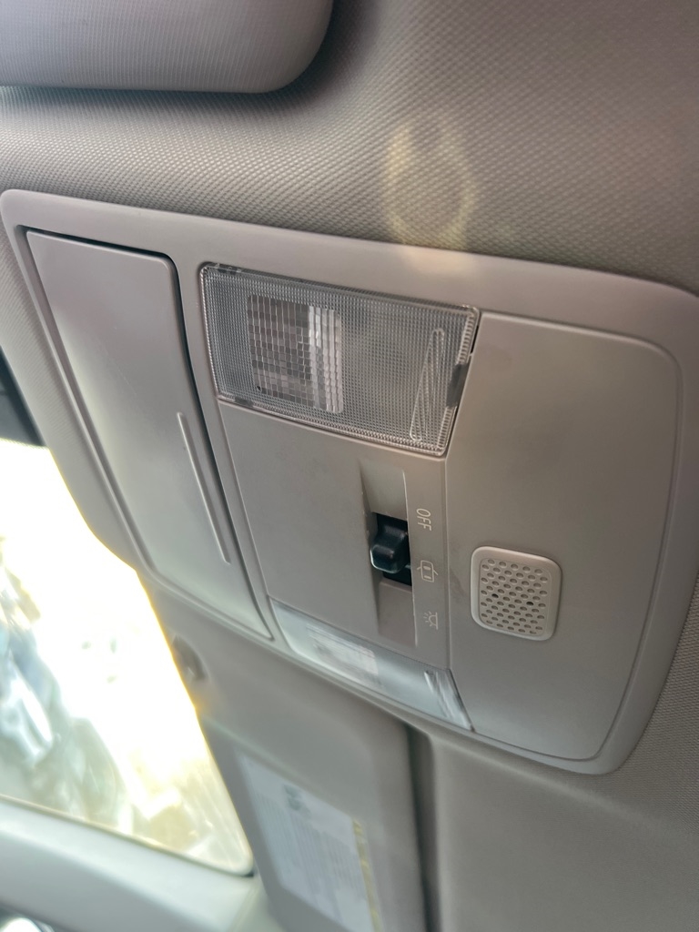 Toyota RAV4 LE FWD 2018