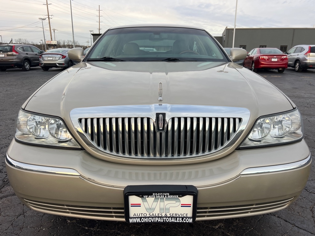 Lincoln Town Car Signature Limited 2009
