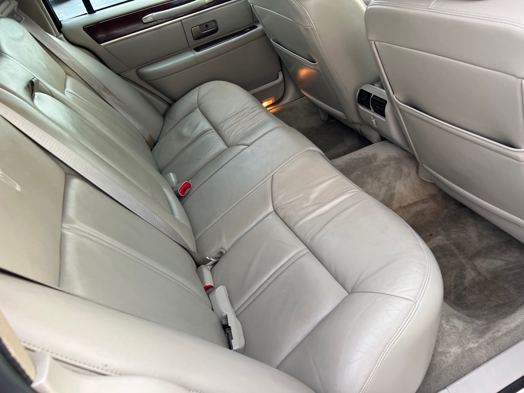 Lincoln Town Car Signature Limited 2009