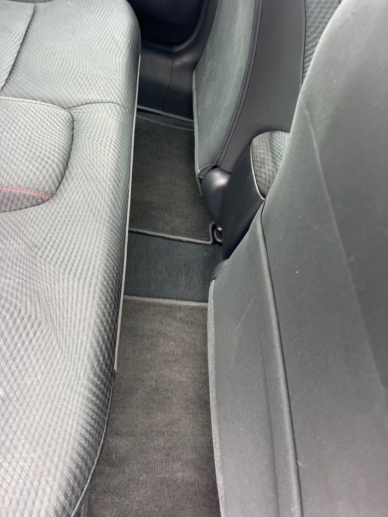 Honda Civic Si Sedan 6-Speed MT 2012