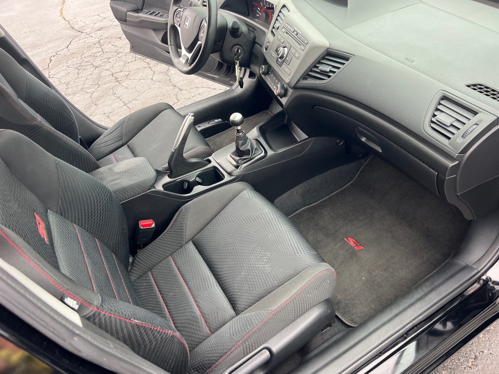 Honda Civic Si Sedan 6-Speed MT 2012