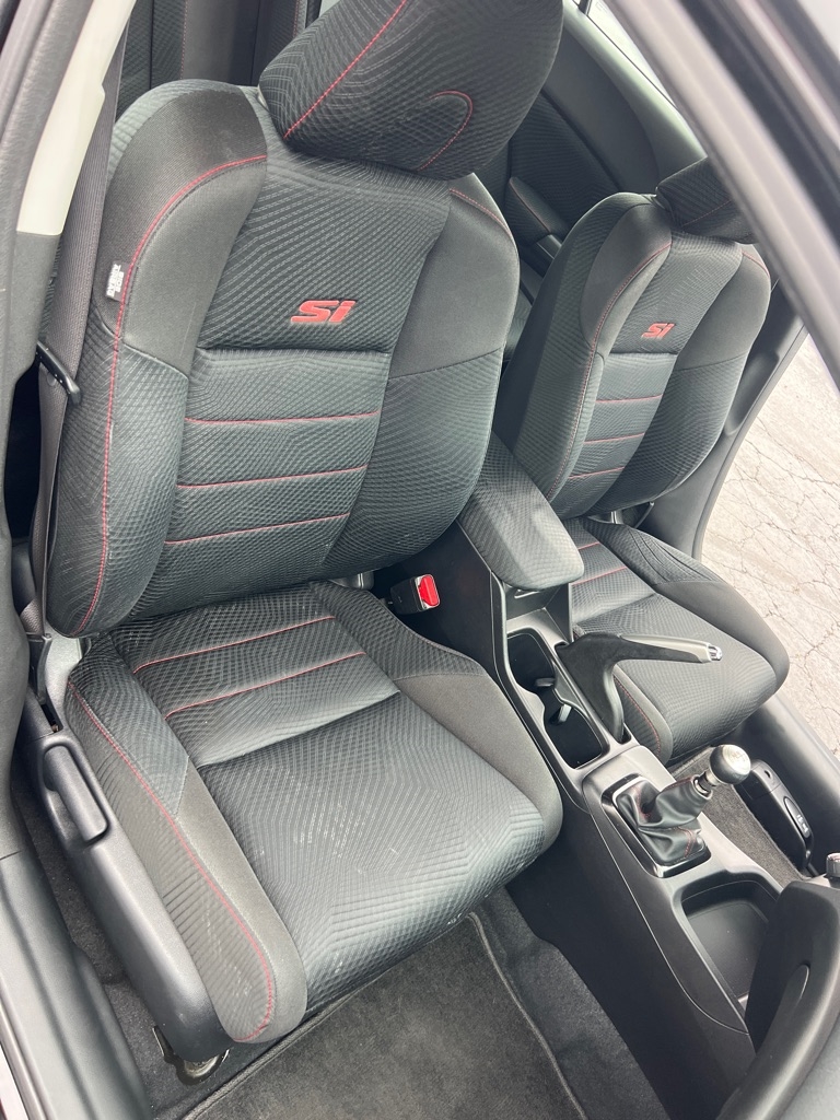 Honda Civic Si Sedan 6-Speed MT 2012