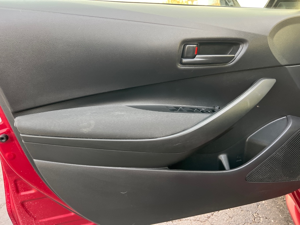 Toyota Corolla LE Hybrid 2022