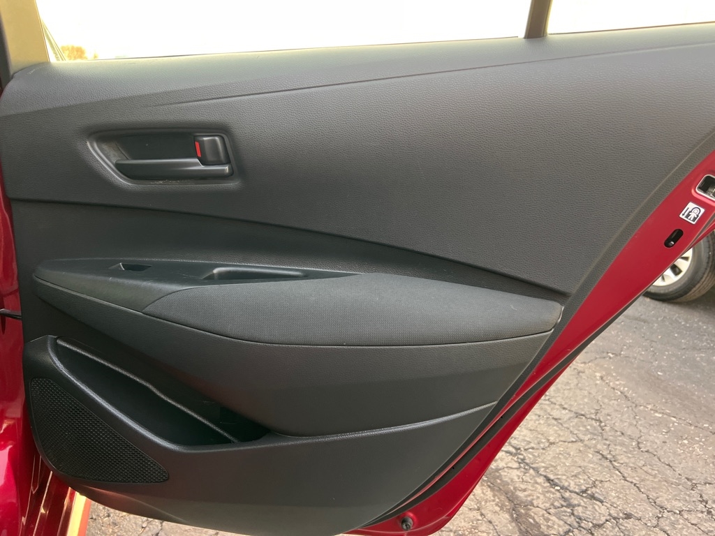 Toyota Corolla LE Hybrid 2022