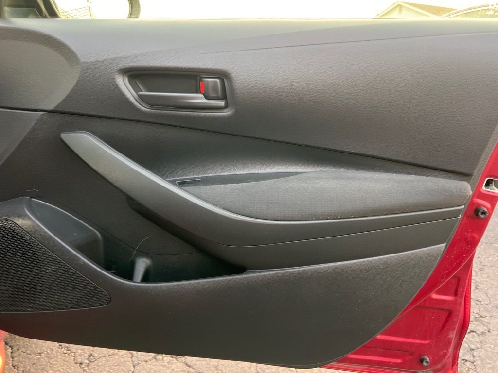 Toyota Corolla LE Hybrid 2022