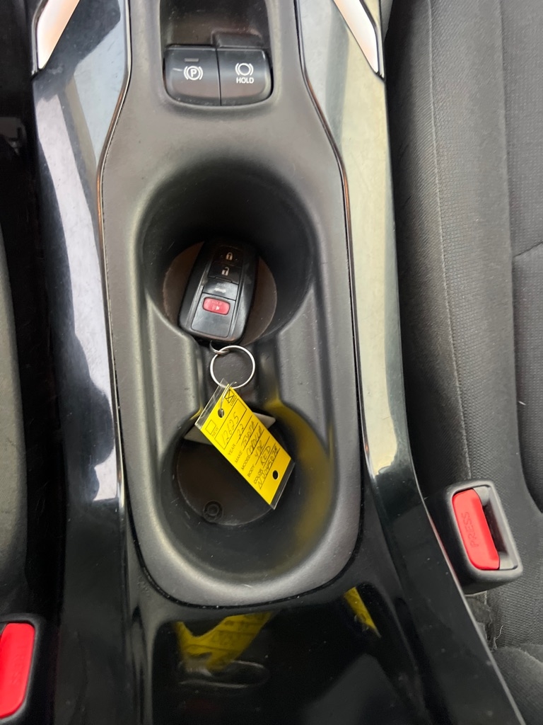 Toyota Corolla LE Hybrid 2022