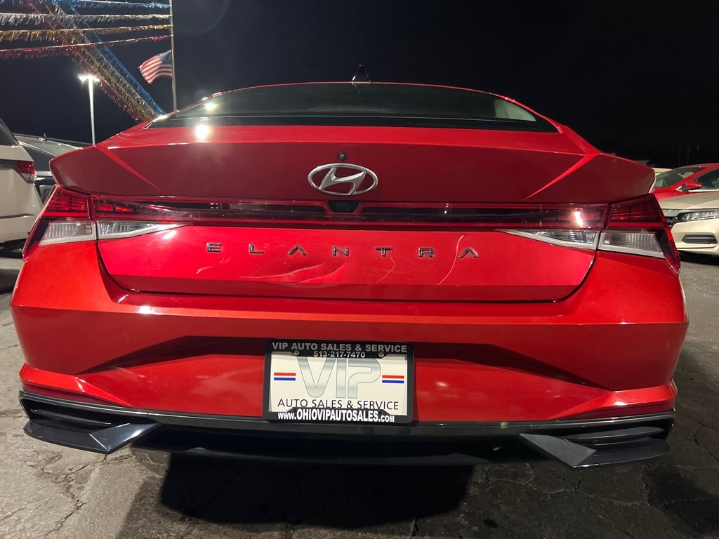 Hyundai Elantra SEL 2021