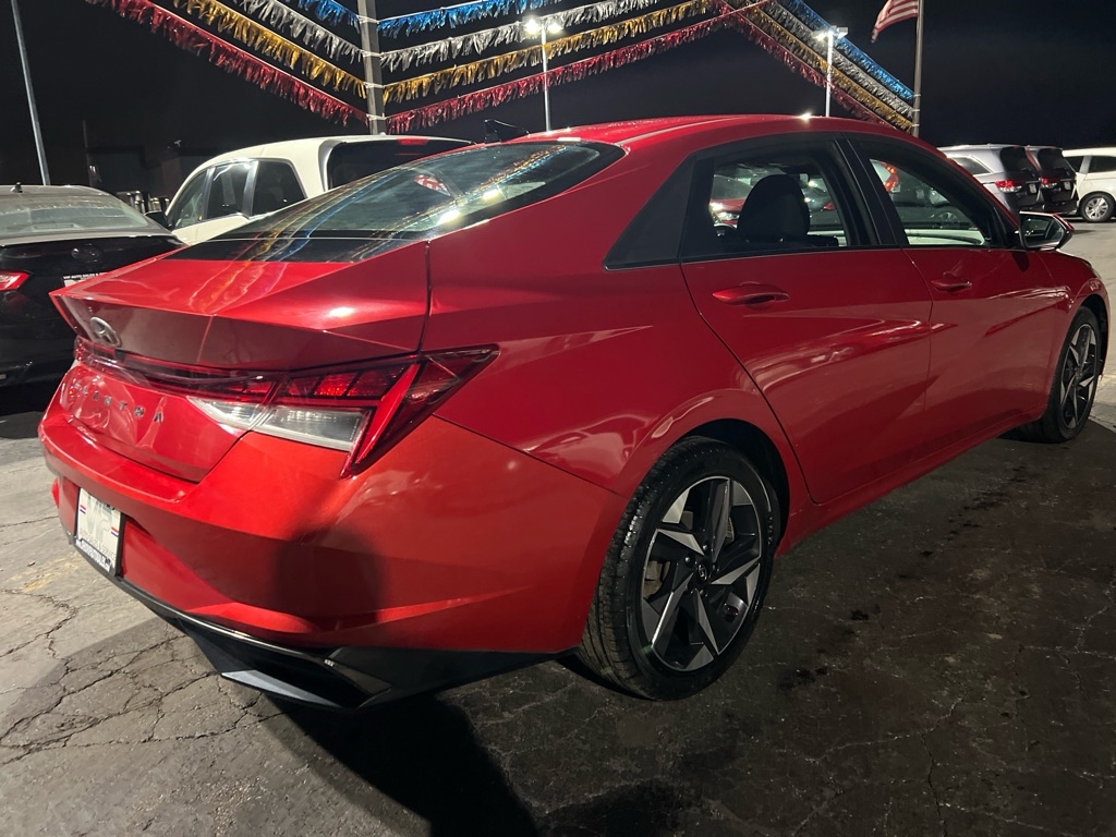 Hyundai Elantra SEL 2021