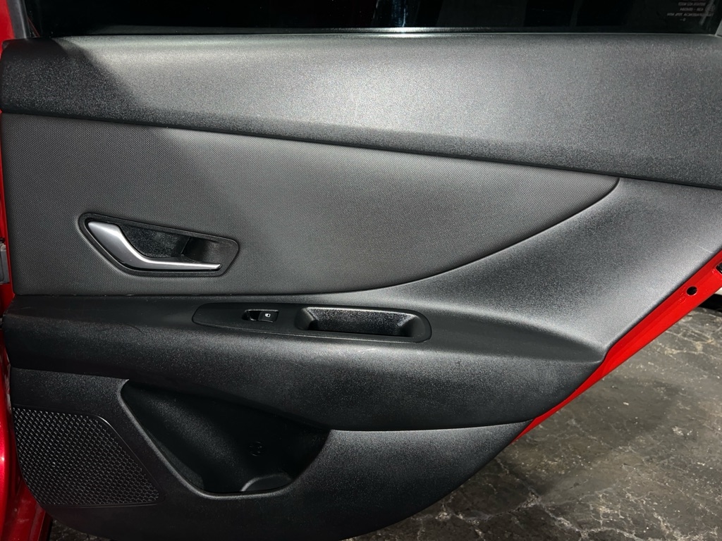 Hyundai Elantra SEL 2021