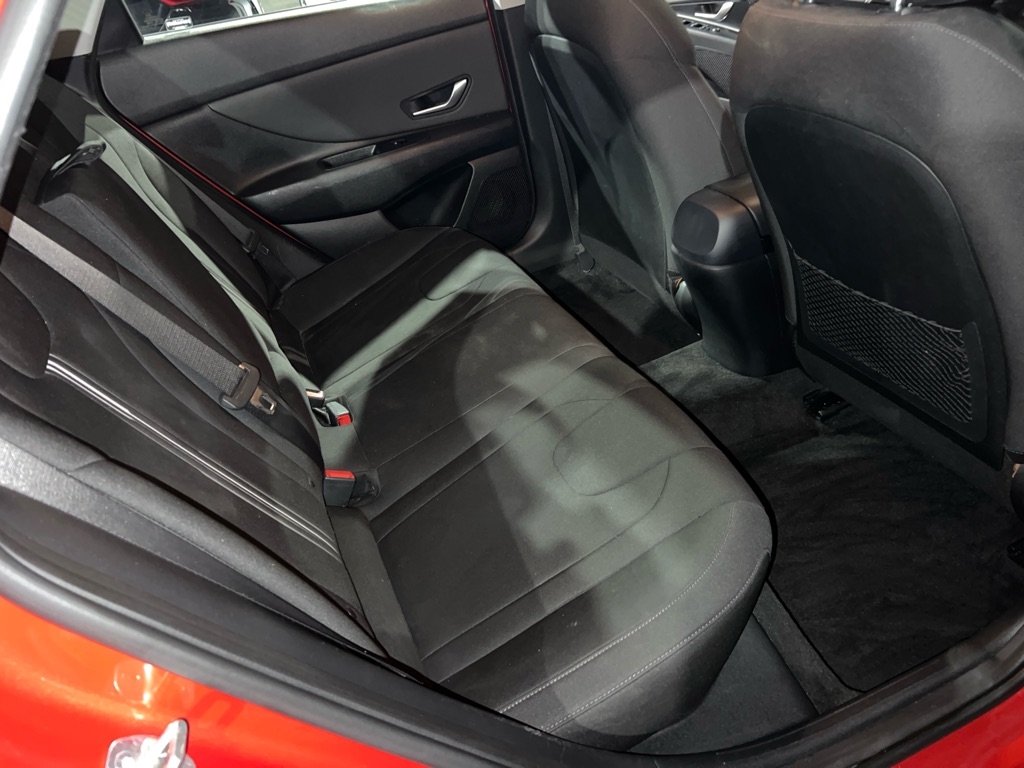 Hyundai Elantra SEL 2021